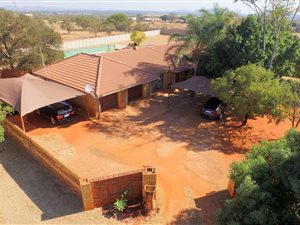 3 Bed House in Kameeldrift East