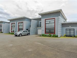 3 Bed Duplex in Verulam Central