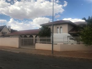 5 Bed House in Mogul Park