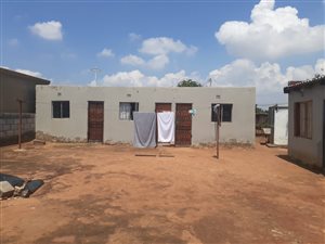 2 Bed House in Langaville