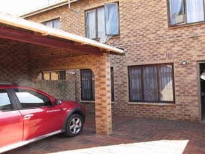 3 Bed Townhouse in Isipingo Rail