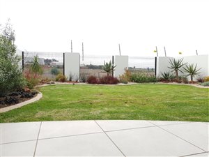 3 Bed Townhouse in Modderfontein