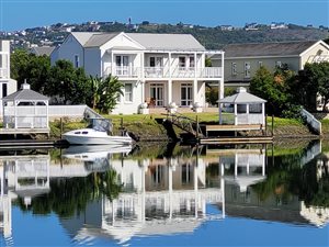 4 Bed House in Thesen Islands