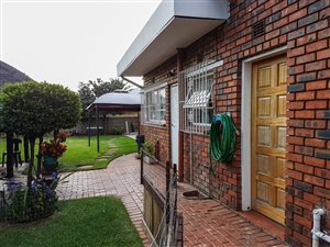 4 Bed House in Freeway Park