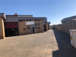 240 m² Industrial space in Driehoek