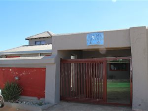 5 Bedroom House in Bram Fisherville