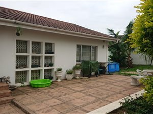 4 Bed House in High Ridge
