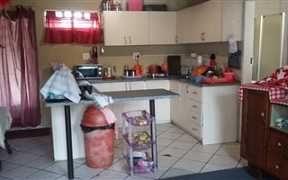 2 Bedroom House in President Park