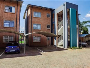 2 Bed Apartment in Montana Park