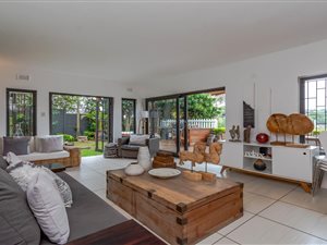 3 Bed Duplex in Sunningdale