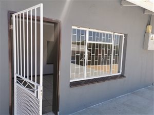 1 Bed Apartment in De Beers