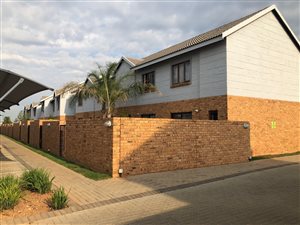 2 Bed Apartment in Summerset