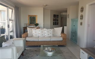 2 Bedroom Apartment in Tableview