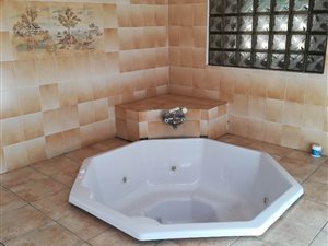 4 Bed House in Selcourt