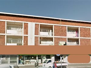 2220 m² Retail Space in New Redruth