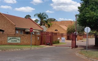 3 Bedroom Townhouse in Clubview