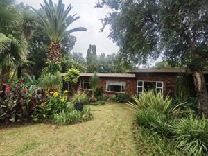 4 Bed House in Bronberrick