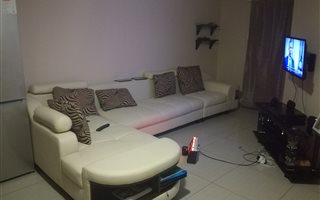 2 Bedroom Apartment in Roodepoort West