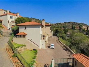 2 Bed Townhouse in Winchester Hills