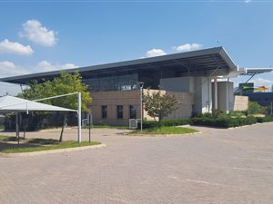 4464 m² Industrial space in Halfway Gardens