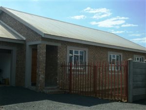 3 Bed Townhouse in Lydenburg