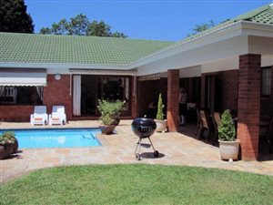 4 Bed Townhouse in Kloof