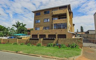 3 Bedroom Apartment in Amanzimtoti