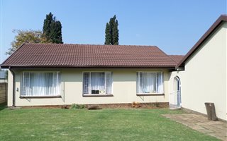 3 Bedroom House in Brackendowns