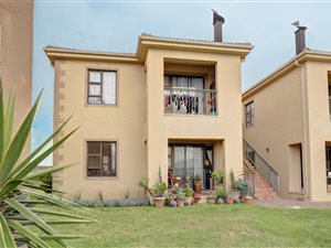 2 Bed Apartment in Durbanville