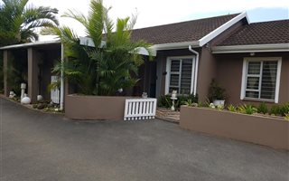 3 Bedroom Simplex in St Winifreds