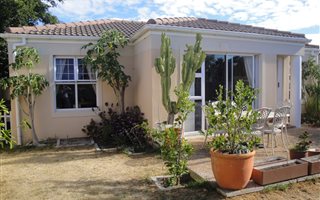 2 Bedroom House in Sunningdale