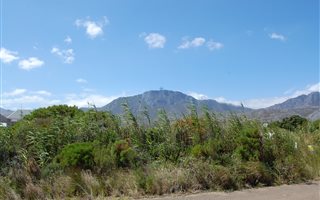 779 m² Land available in Pringle Bay