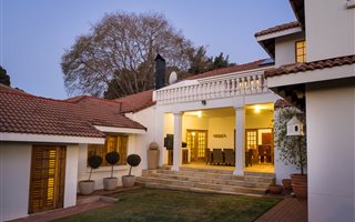 4 Bedroom House in Montana Park