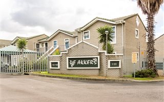 2 Bedroom Apartment in Oakglen