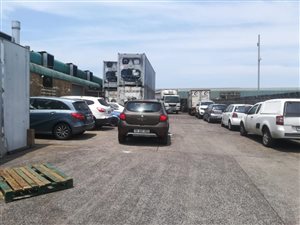 1290 m² Commercial space in Phoenix Industrial