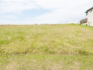 888 m² Land available in Oubaai and surrounds