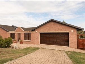 3 Bed House in Klein Brak River