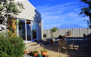 3 Bedroom House in Flamingo Vlei