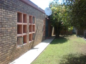 3 Bed Townhouse in East Lynne