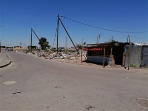 956 m² Land available in Kalkfontein