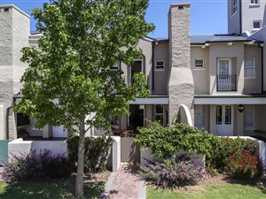 2 Bed Apartment in Nooitgedacht Estate