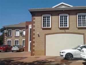 652 m² Commercial space in Irene