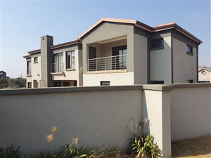 4 Bed House in Midlands Estate