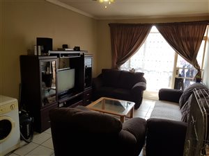 2 Bed Flat in Kempton Park Central