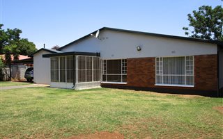 3 Bedroom House in Meadowbrook