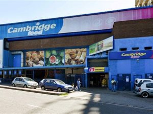 7500 m² Retail Space in Ferndale