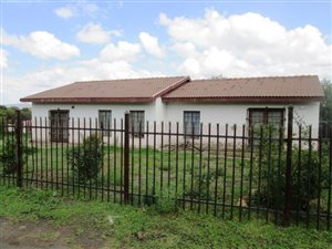 5 ha Farm in Rietfontein