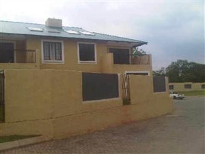 2 Bed Apartment in Cullinan