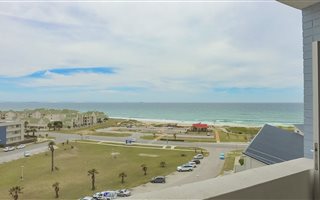 2 Bedroom Apartment in Summerstrand