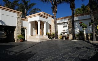 4 Bedroom House in Radiokop